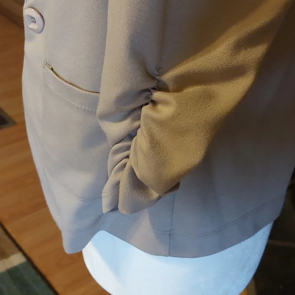 Jacket - Picture 3 of 5